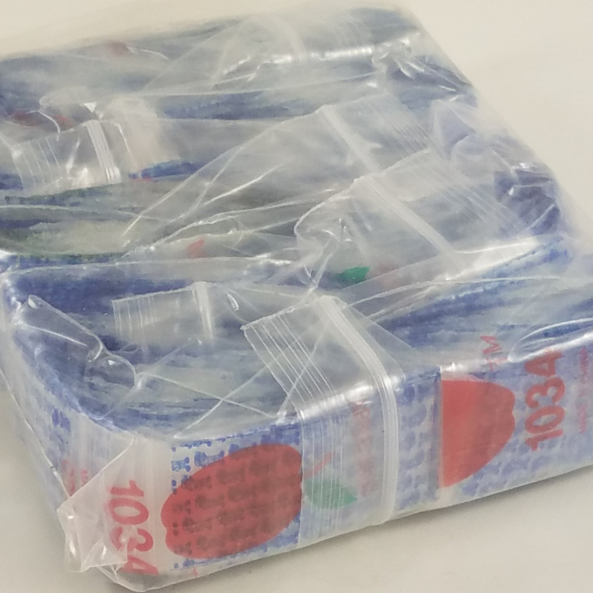 Blue Boy Original Apple Bags resealable bags, 1"x3/4" size, designed for secure storage and organization.
