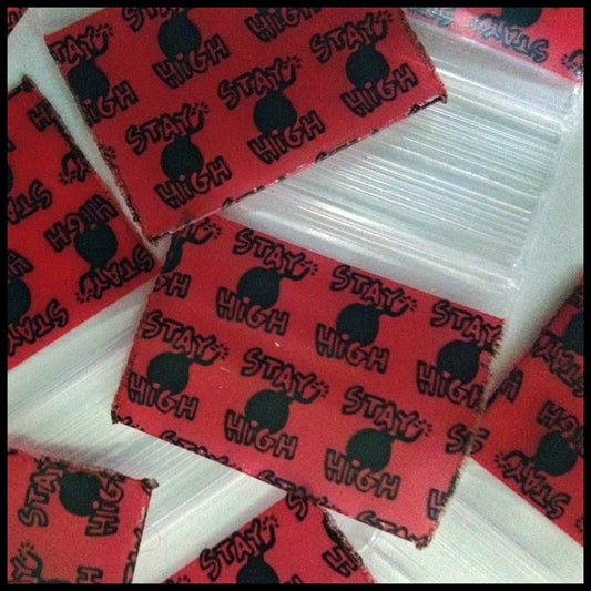 Resealable Original Apple Bags, 1.25 x 1 inch, sturdy plastic storage bags with the "STAY HIGH" logo and clear design.