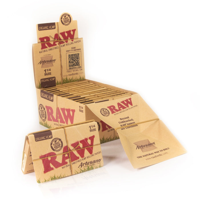 RAW Organic Hemp 1 1/4 Artesano-Fold Out Tray + Tips