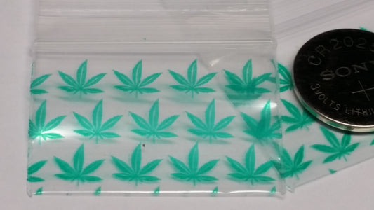 Original Apple Bags resealable leaf-patterned bags, 1.5" x 1", ideal for storing small items or packaging.