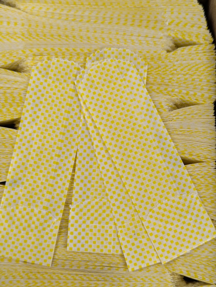 YELLOW SQUARE - Vellum Glassine Stamp Wax Paper Envelope Bags - The Baggie Store