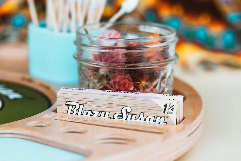 Blazy Susan Unbleached Rolling Papers | 1-1/4″ - TBS Supply Co