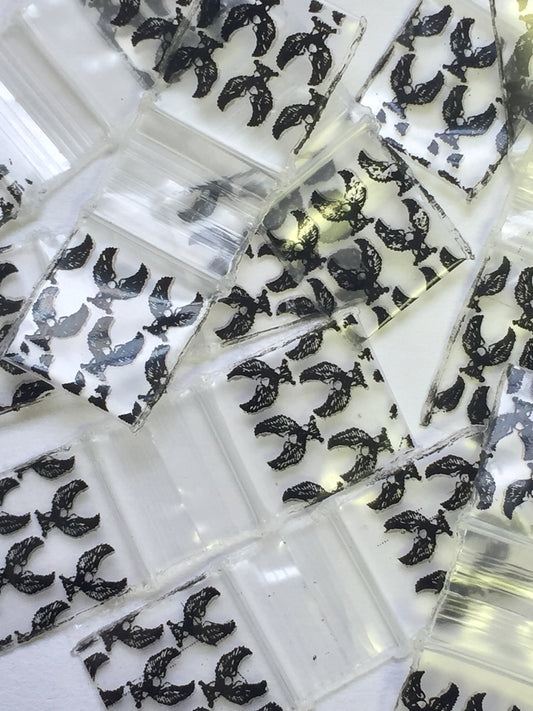 Resealable 1212 Original Apple Bags by EAGLE, 1/2 inch by 1/2 inch size for secure storage and packaging.