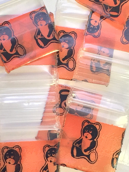 Resealable Original Apple Bags with teddy bear design, 1/2 inch by 1/2 inch, ideal for small gift or storage purposes.