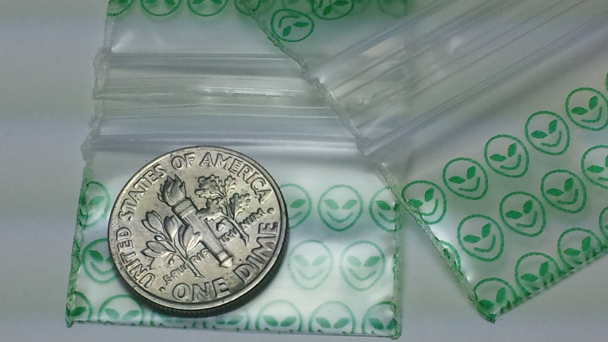12534 Original Mini Ziplock 2.5mil Plastic Bags 1.25" x 3/4" Reclosable Baggies (Green Alien) - The Baggie Store
