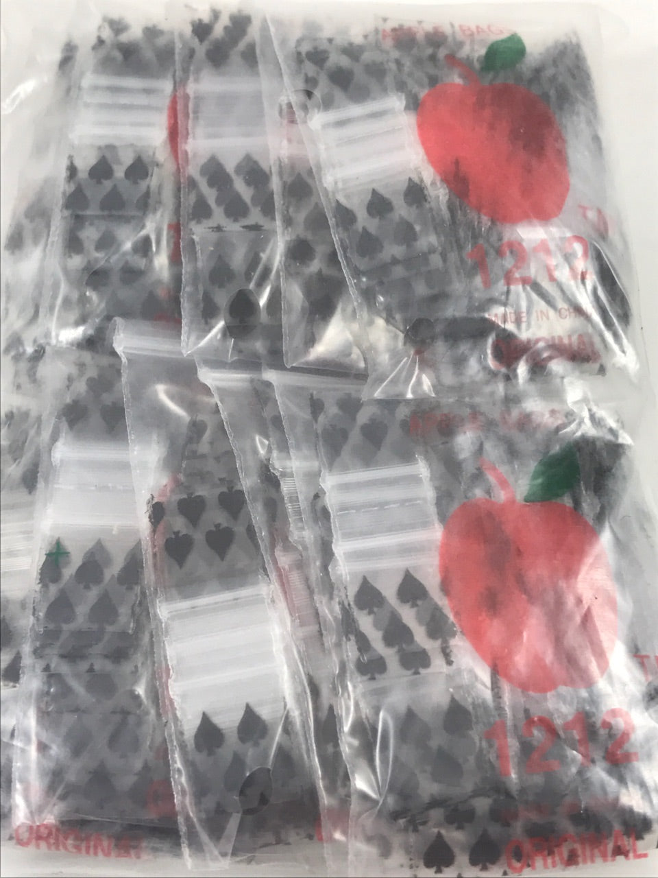 Resealable Original Apple Bags with 1/2" x 1/2" spades, clear plastic storage bags for organization and packaging.