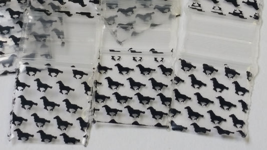 Original Apple Bags resealable horse-themed bags, 3/4" x 3/4" size, featuring a horse design, ideal for packaging or storage.