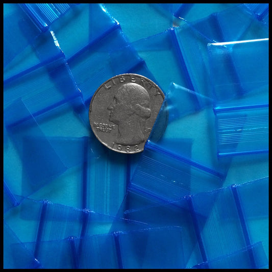 Blue 5858 Original Apple Bags measuring 5/8 inch by 5/8 inch, made by Original Apple Bags, shown in the image.