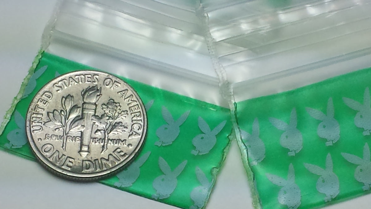 Resealable Original Apple Bags with bunny design, 1.25 x 0.75 inches, perfect for packaging small items or treats.