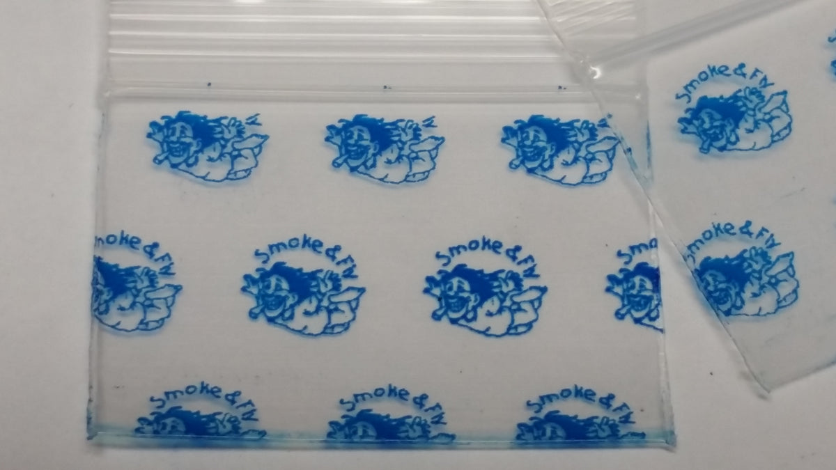 Resealable Original Apple Bags in smoke and fly design, 1.5" x 1", perfect for packaging small items or snacks.