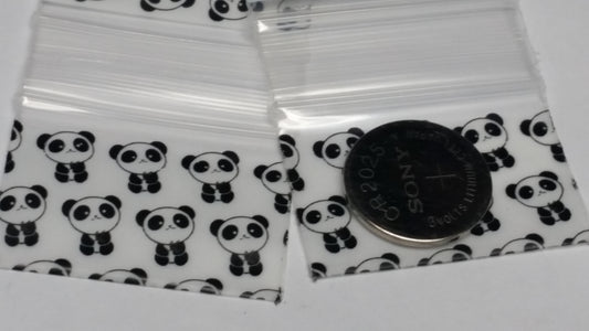 Resealable 1510 Original Apple Bags featuring a panda design, measuring 1.5" x 1", ideal for snack or product storage.
