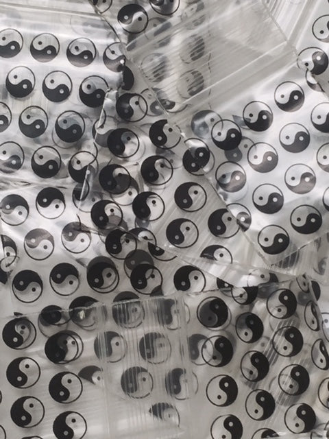 Resealable Original Apple Bags in TaiJi/Yin Yang design, measuring 1.5 x 1.75 inches, with black and white yin-yang pattern.